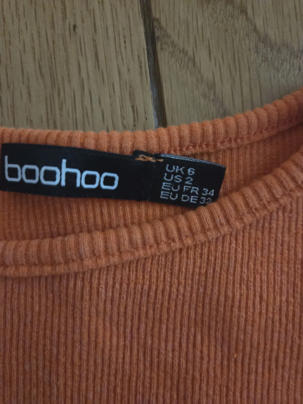 Junior Size 2 - Boohoo Orange Cropped Top